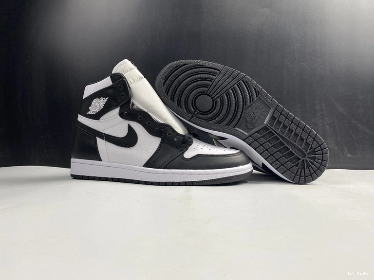 555088-010 White (2014) 1 Black Retro  Jordan 0208